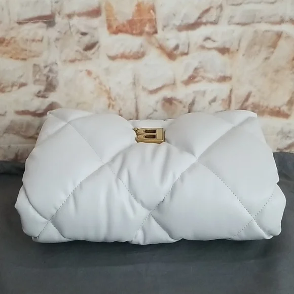 New Balenciaga Touch Puffy Quilted Clutch Bag - Picture 6 of 14